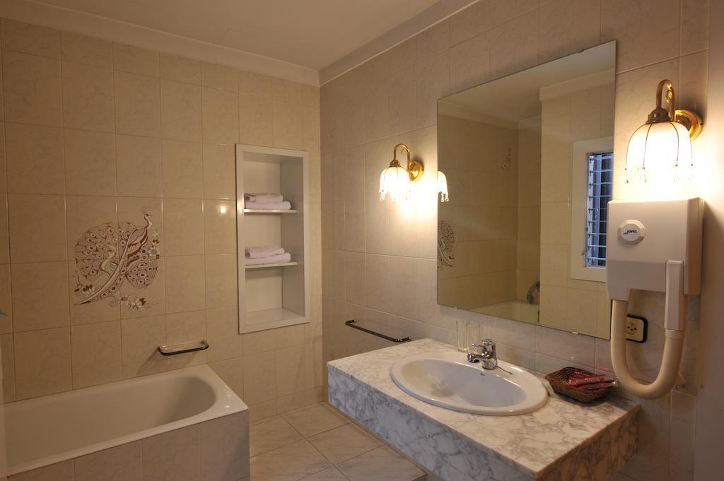 Hotel Tall De Conill Capellades Ngoại thất bức ảnh