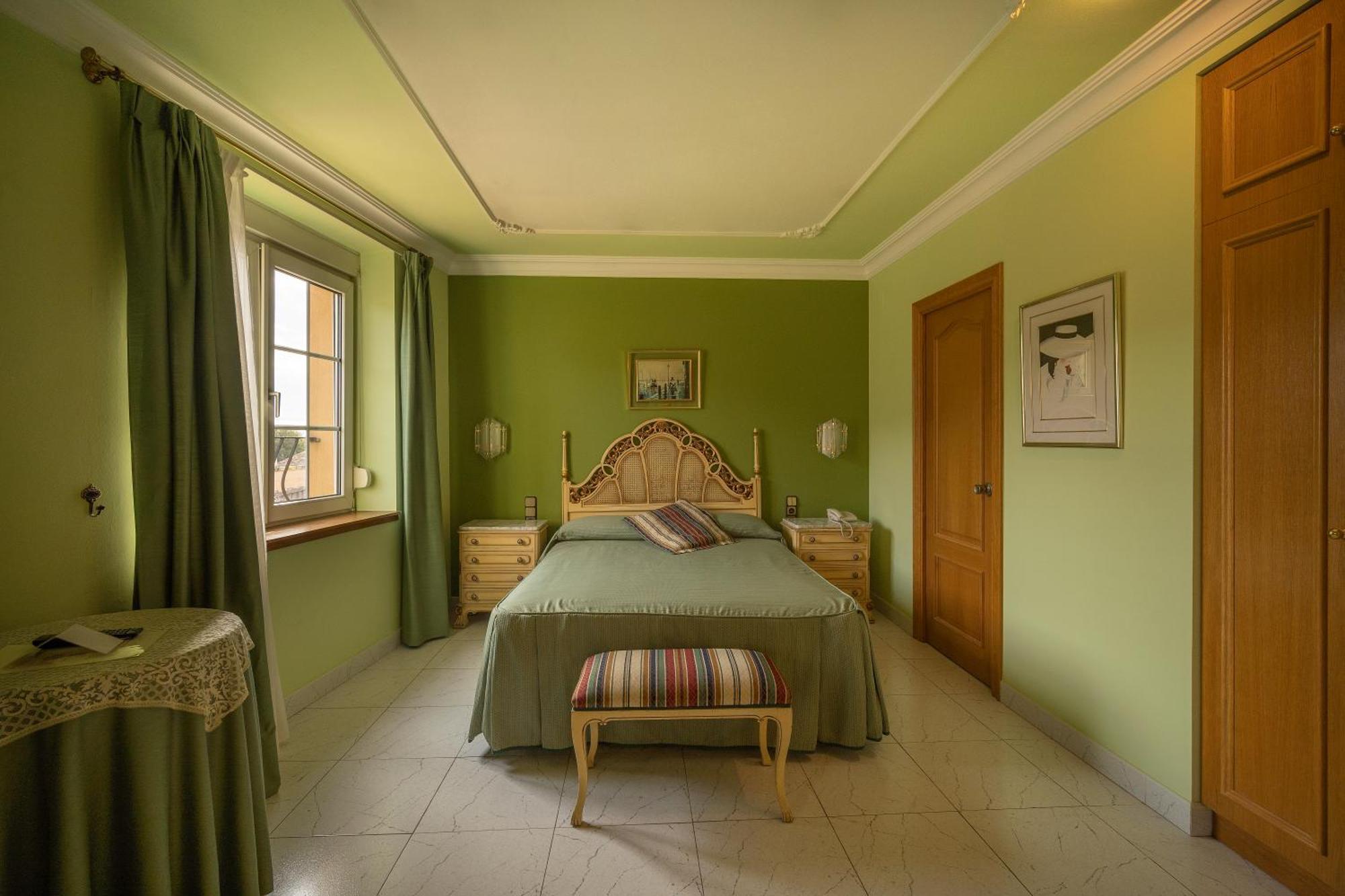 Hotel Tall De Conill Capellades Ngoại thất bức ảnh
