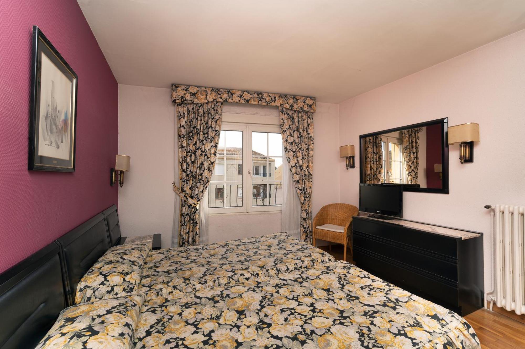 Hotel Tall De Conill Capellades Ngoại thất bức ảnh